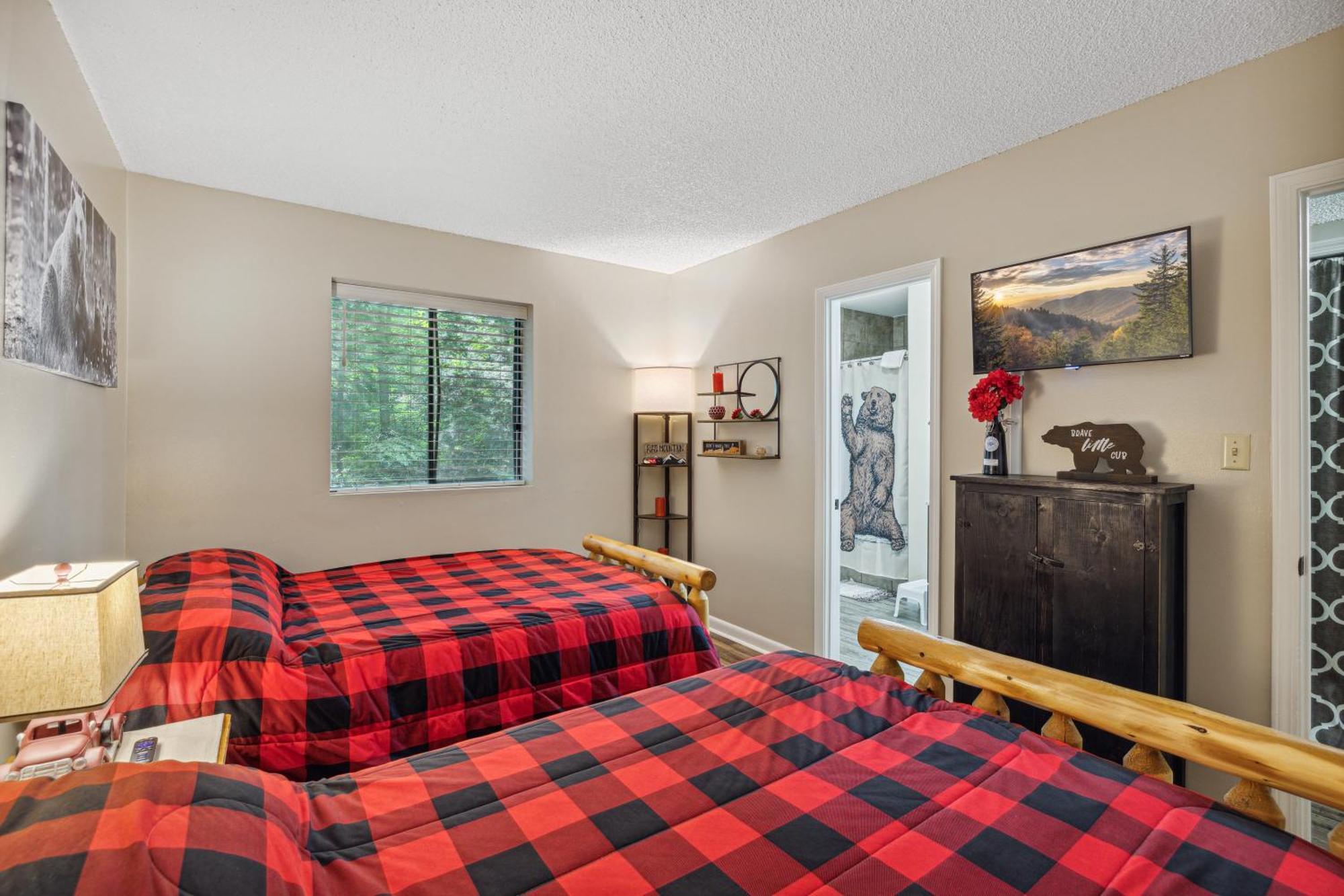 Obear Mountain Is A Newly Updated Condo In Chalet Village Of Gatlinburg! Exterior foto